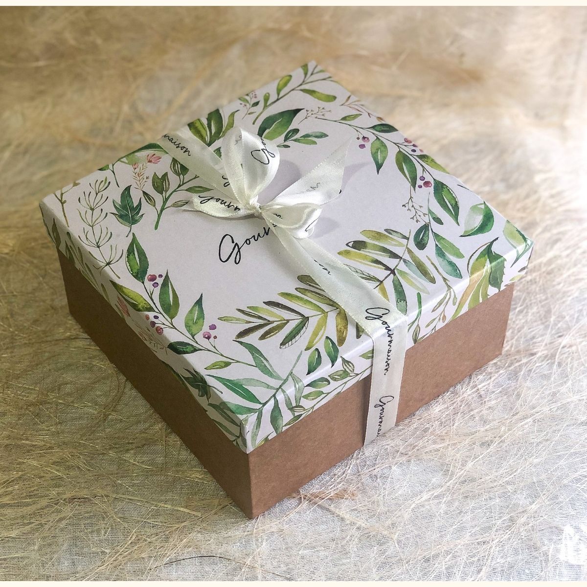 Where can I find small gift boxes that's not online? : r/crafts
